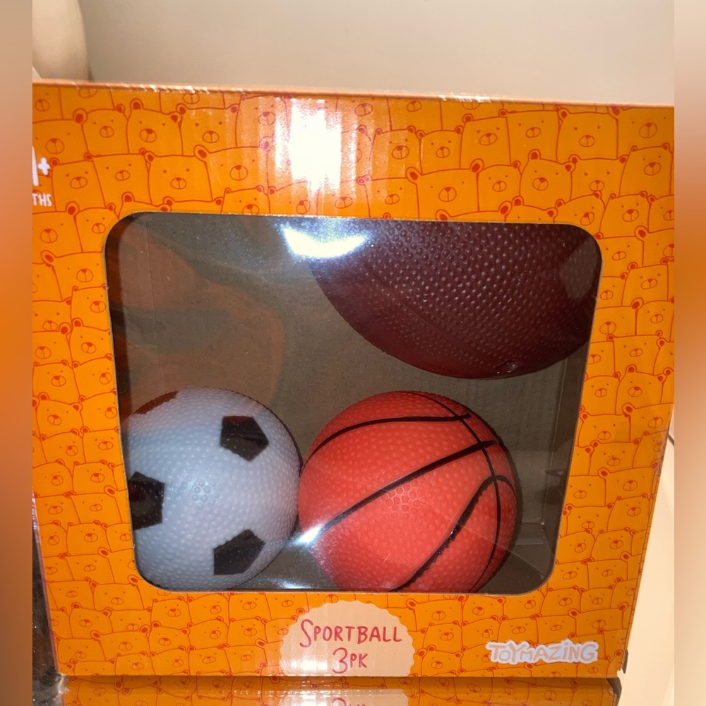 Soft Ball Set BNIB - Picture 2 of 3